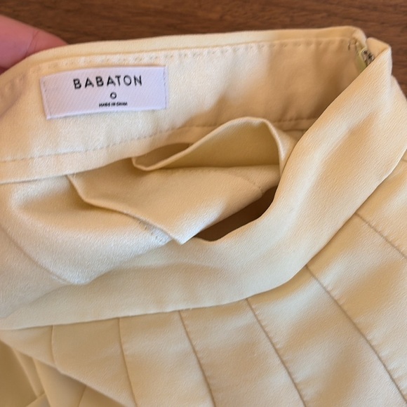 Babaton Pleated Yellow Mini Skirt - Picture 5 of 6